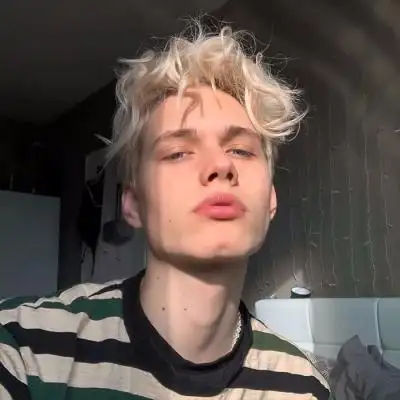 6686体育平台铁牌作者落安言