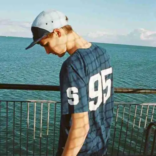 6686体育平台金牌作者Gwen