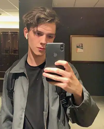 6686体育平台铁牌作者老街旧巷