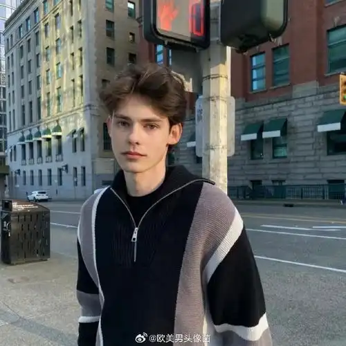 6686体育平台铁牌作者Drew