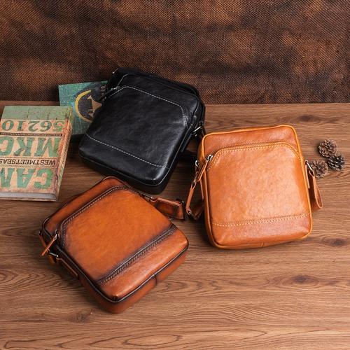 6686体育平台铁牌作者Charlotte