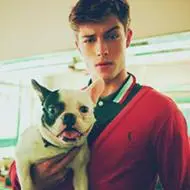 6686体育平台铁牌作者Clive