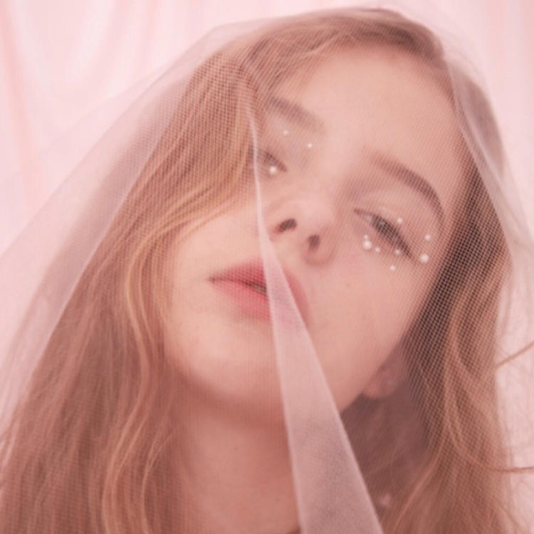 6686体育平台铁牌作者Eleanor