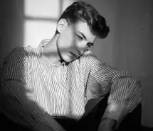 6686体育平台铁牌作者Axel