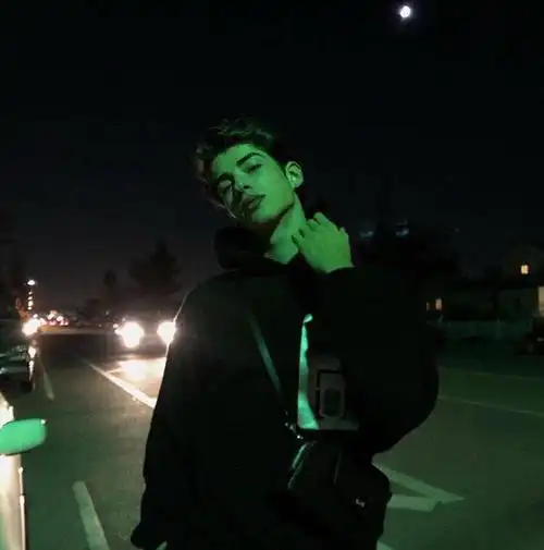 6686体育平台中级作者Evelyn