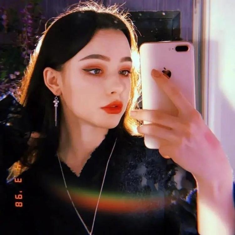 6686体育平台中级作者月下独酌