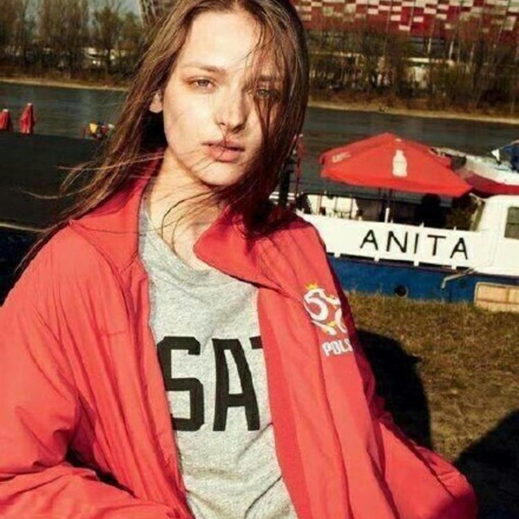 6686体育平台铜牌作者Harley