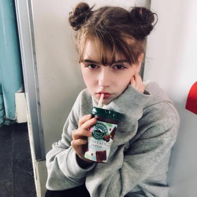 6686体育平台钻石作者Violetta