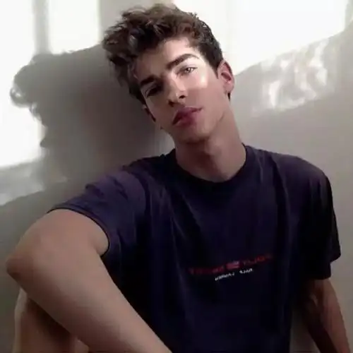 6686体育平台合作伙伴Magnus